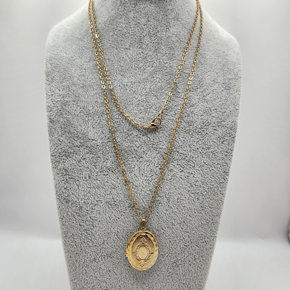 Victorian Revival Oval Etched Locket Necklace Gold Tone Long Cable Chain